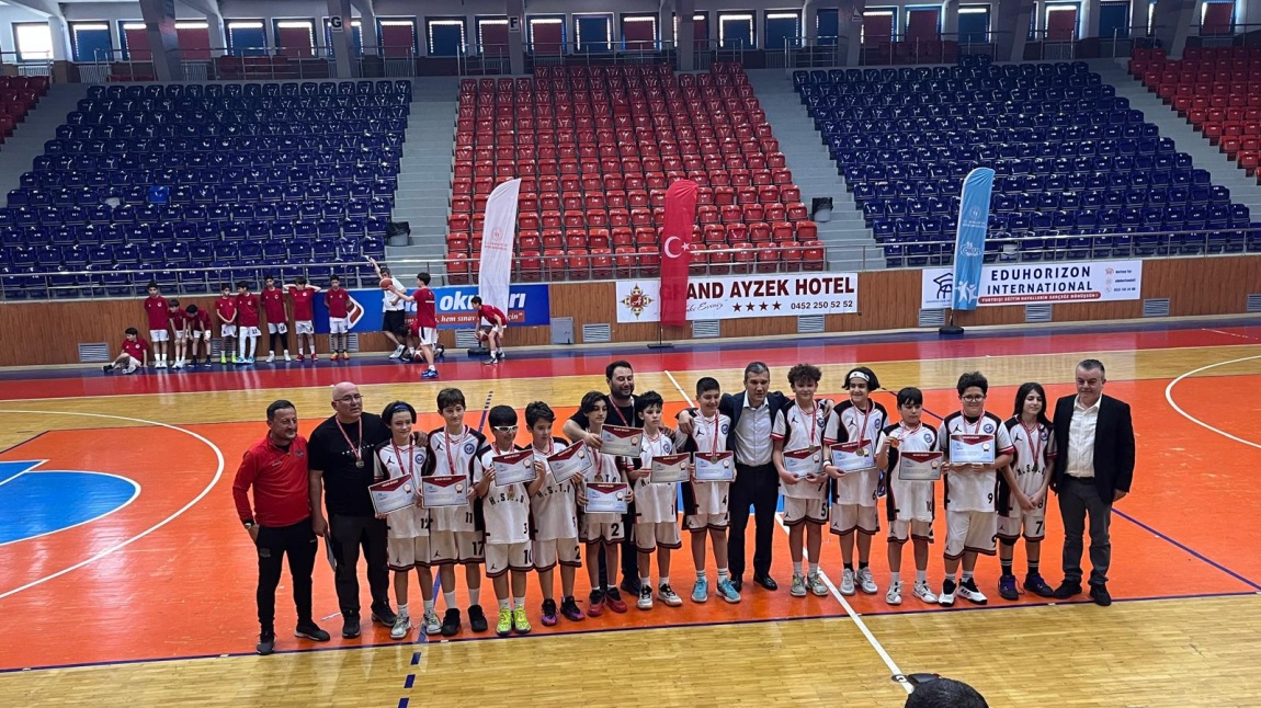 Küçük Erkek Basketbol Takımımız Türkiye Finallerinde